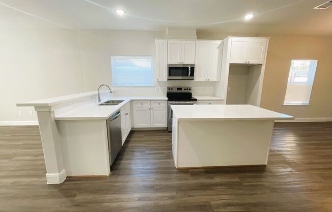 3 beds, 2.5 baths, 1,608 sqft, $1,645, Unit Unit A