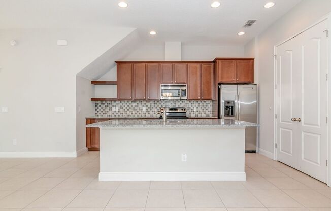 Beautiful 3 Bed/2.5 Bath Townhome for Rent in Laureate Park!