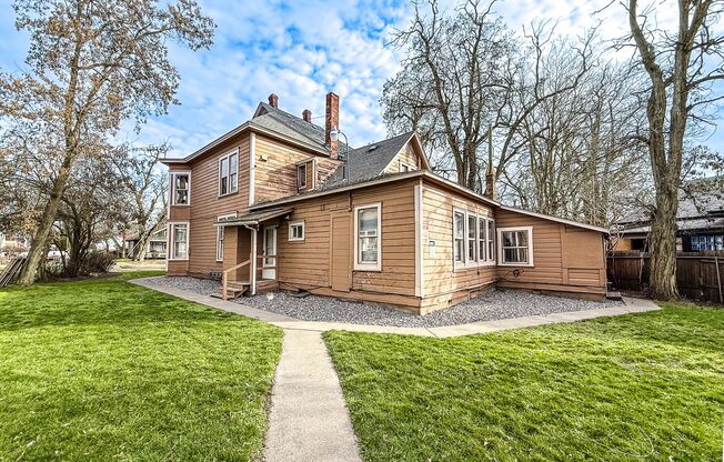 Fourth Avenue Six-Plex