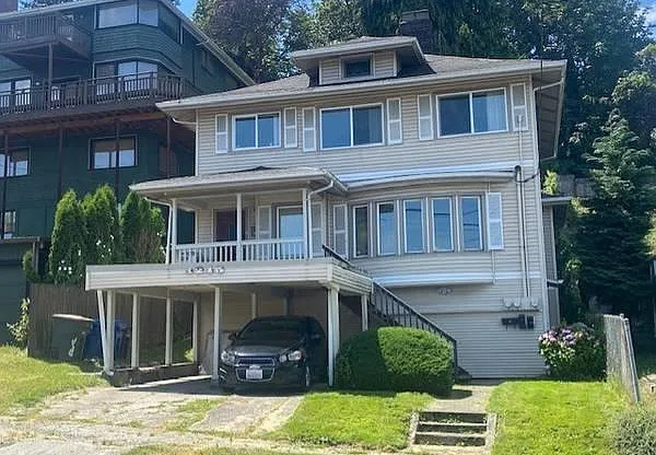 1214 24 AVE E