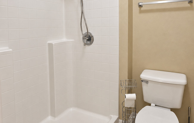 4 beds, 3.5 baths, $2,800