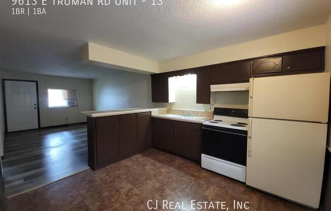 9613 E TRUMAN RD