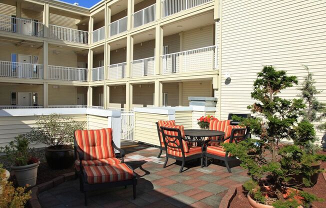 St. Theodore Apartments on Roosevelt!