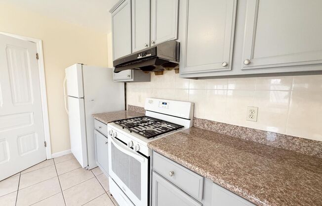 2308-2310 26th Ave.