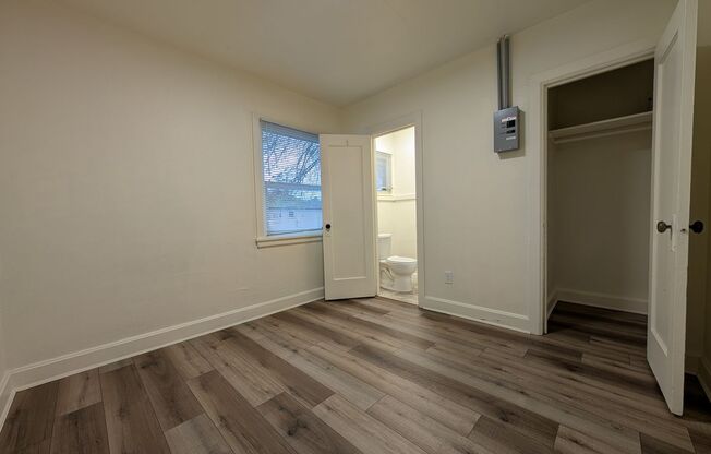 1 bed, 1 bath, $1,095, Unit # 3