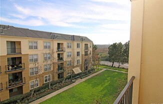 2435 WATERMARKE PL