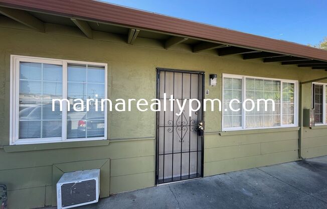 2 beds, 1 bath, 900 sqft, $1,795, Unit Unit B