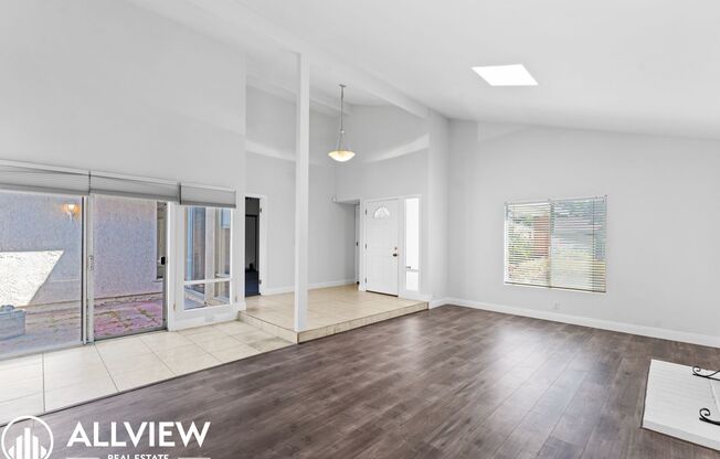 Charming 4 Bed, 2 Bath Single-Level Home Available NOW in Woodbridge!