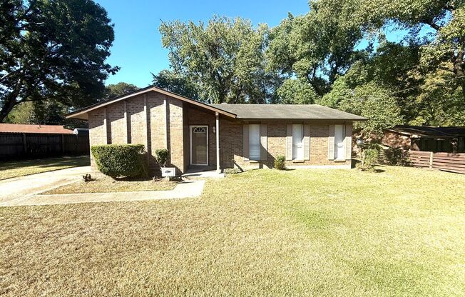 ** 3 Bed 2 Bath located off Wares Ferry road ** Call 334-366-9198 to schedule a self tour