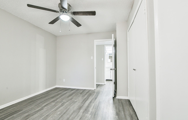 2 beds, 1.5 baths, 1,080 sqft, $999, Unit B301