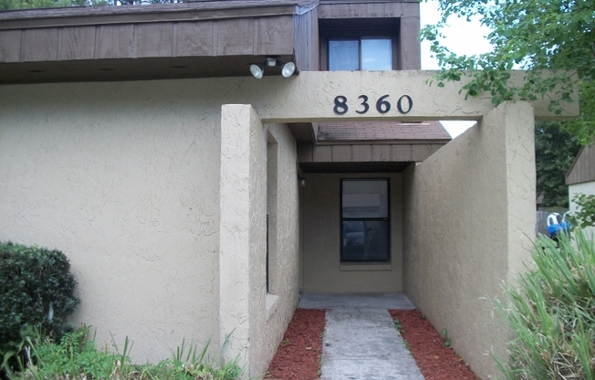 2 bedroom 2 Bathroom close to NAS Jax