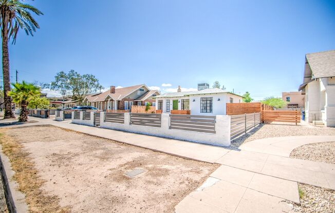 Beautifully Remodeled Modern Bungalow!