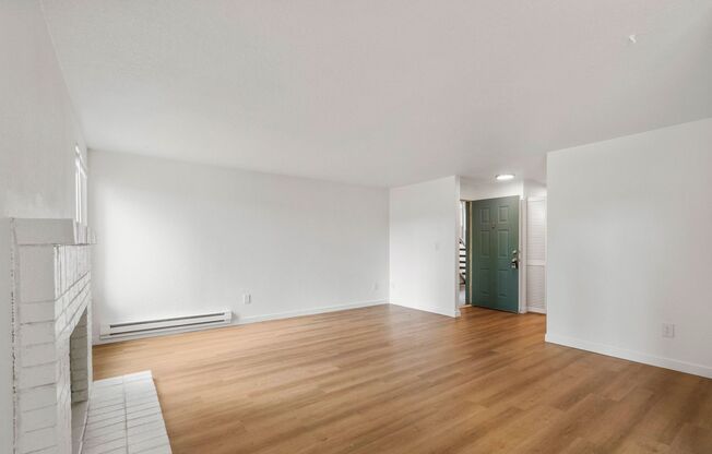 3 beds, 1 bath, 1,200 sqft, $2,095, Unit 103 A