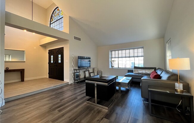 3156 SHADOW BLF AVE