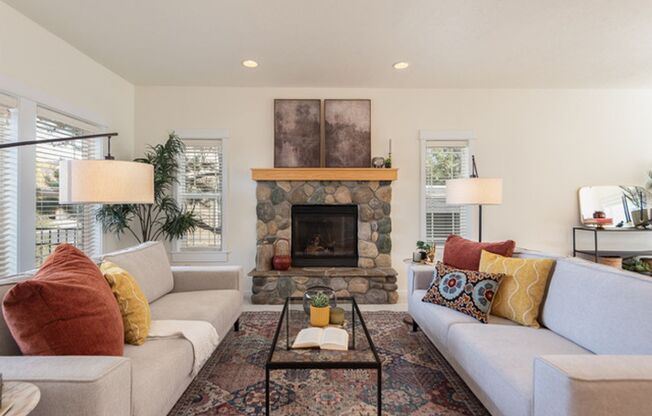 Beautiful Craftsman Home in Yardley Estates!