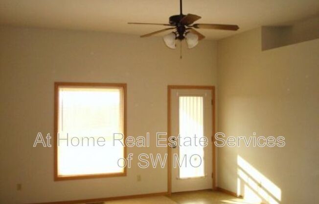 2 beds, 2 baths, 1,200 sqft, $1,070