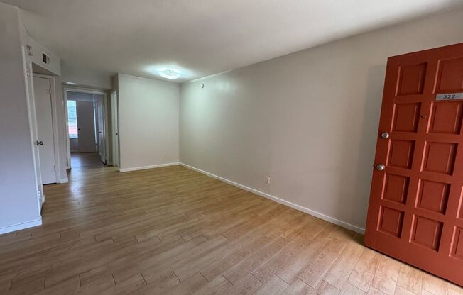 1 bed, 1 bath, 700 sqft, $1,054, Unit LAW11-322