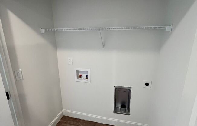 2 beds, 2 baths, 1,190 sqft, $2,000, Unit B305