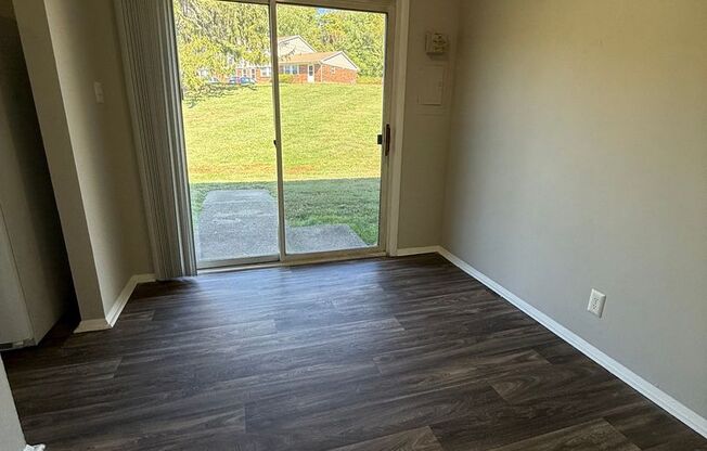 2 beds, 1.5 baths, $1,025, Unit LD4805