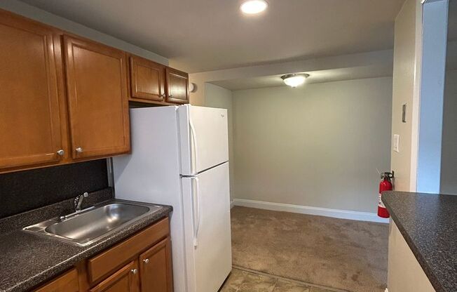 1 bed, 1 bath, 550 sqft, $1,250, Unit C01