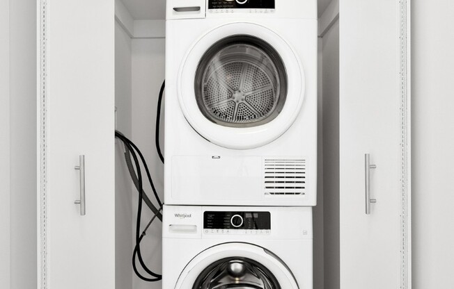 1 bed, 1 bath, 601 sqft, $4,100, Unit 15D