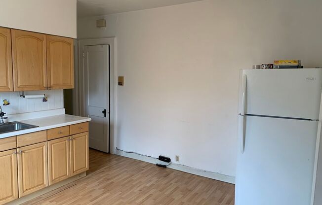 1 bed, 1 bath, $1,495, Unit 5806 Howe - 7F