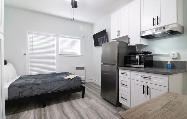 Studio, 1 bath, 174 sqft, $1,095.42, Unit 07