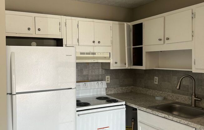 Welcome to Cleveland St Apartments.