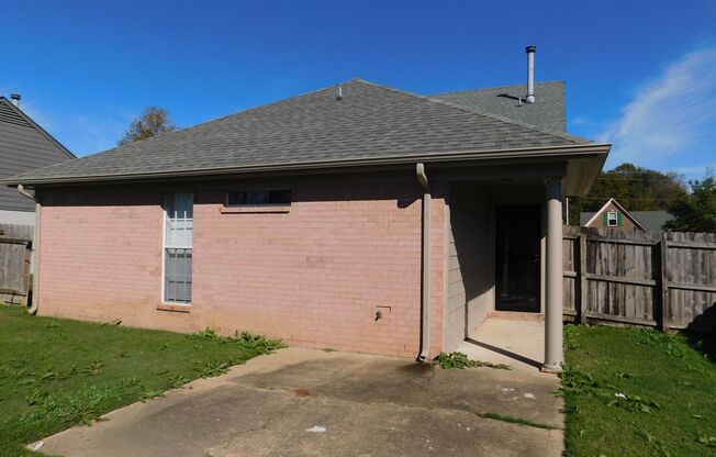 3 beds, 2 baths, $1,900