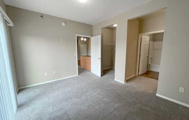 2 beds, 2 baths, 1,040 sqft, $1,215, Unit 304