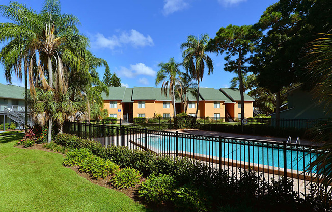 Swimming pool at Broadwater Apartments in St Petersburg, FL 33711