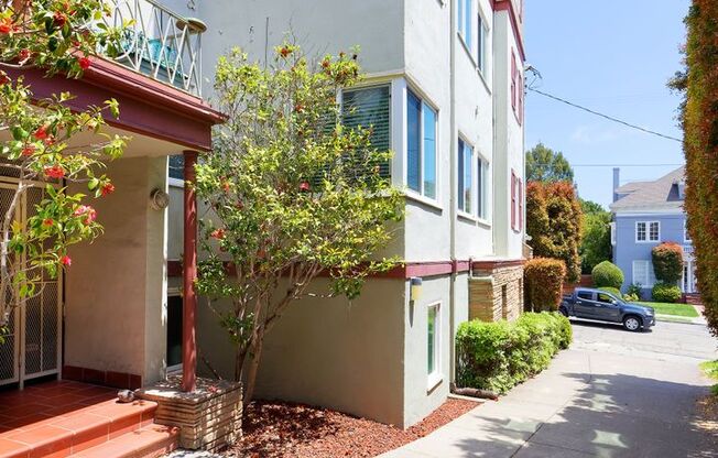 Lee Street Apartments