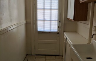 1 bed, 1 bath, $1,295, Unit Apt. 18