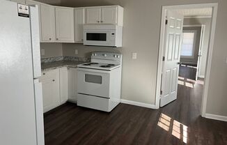 1 bed, 1 bath, $650, Unit 841 Gay St