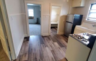 1 bed, 1 bath, $795, Unit Upper