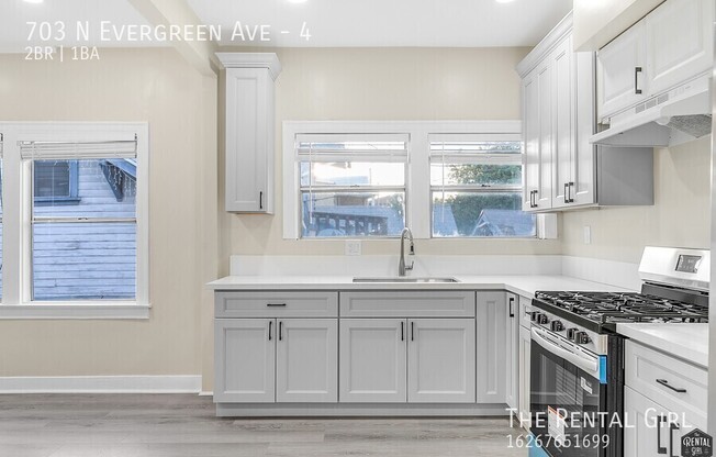 703 N EVERGREEN AVE