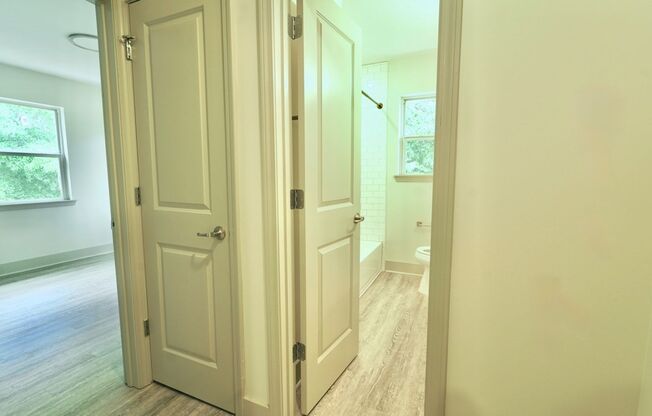 2 beds, 1 bath, 1,040 sqft, $1,850, Unit 539WD01