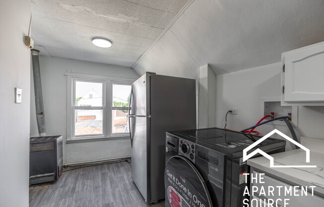 2140 N KARLOV