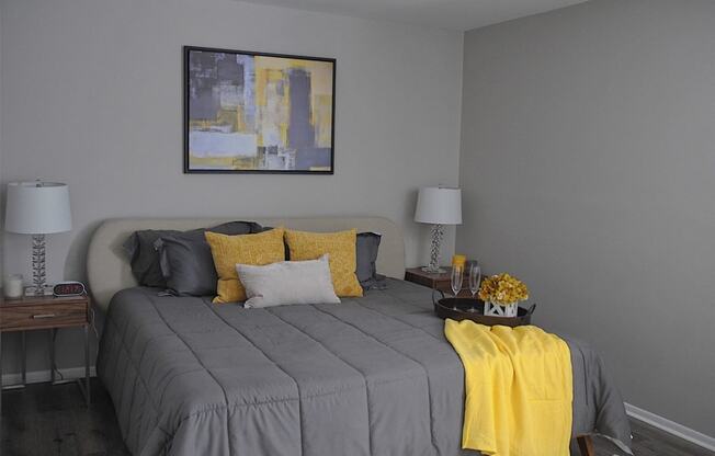 Spacious bedroom with walk-in closets at Pickwick Farms Apartments in Indiana 46260