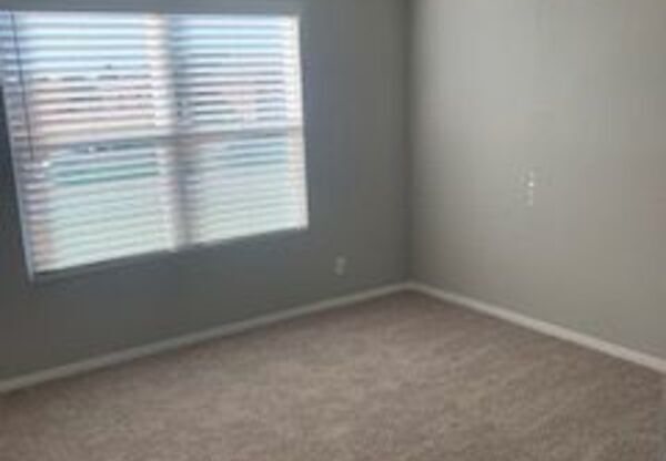 3 beds, 2 baths, 1,486 sqft, $1,650