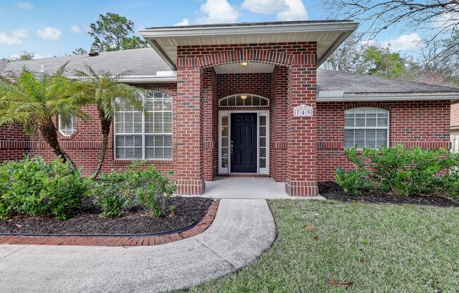 Julington Creek Plantation Beauty!    Great Neighborhood and Schools!