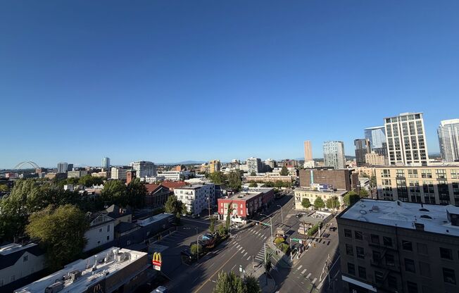 Studio, 1 bath, 700 sqft, $1,600, Unit CIV903