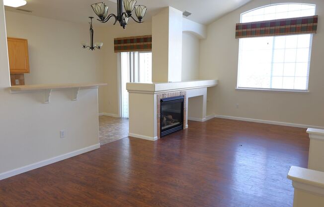 CUTE, CUTE, CUTE 3 BDRM TOWNHOME WITH GAS FIREPLACE!