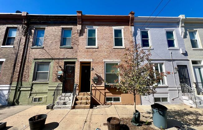 Stunning 3-Bedroom Townhome with Finished Basement in Point Breeze! Available NOW!