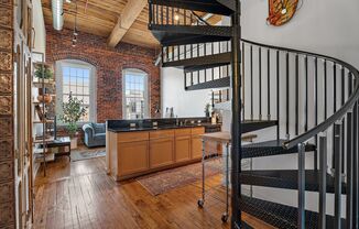 Breathtaking Historic Loft in the Heart of Germantown, Close to Everything!