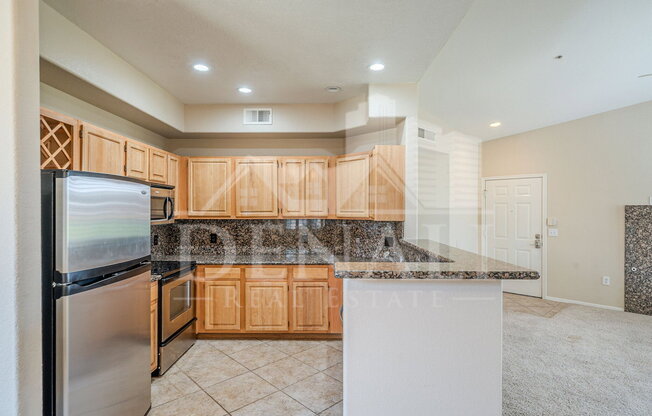 3 beds, 2 baths, 1,215 sqft, $1,895, Unit Unit 1066