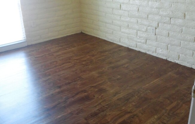 3 beds, 2 baths, 1,350 sqft, $1,150, Unit 34