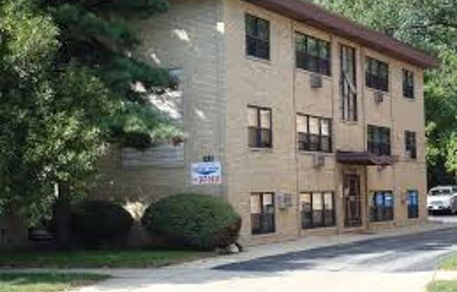 1528 W. 99th St. Chicago IL