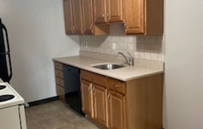 1 bed, 1 bath, 780 sqft, $1,350, Unit Unit 501