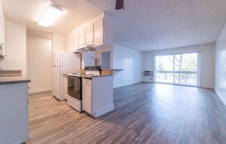 1 bed, 1 bath, 675 sqft, $1,800, Unit 210